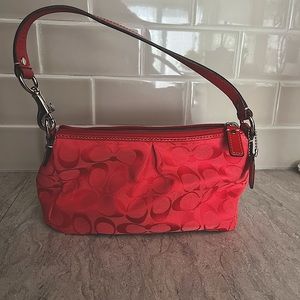 Vintage Coach signature baguette